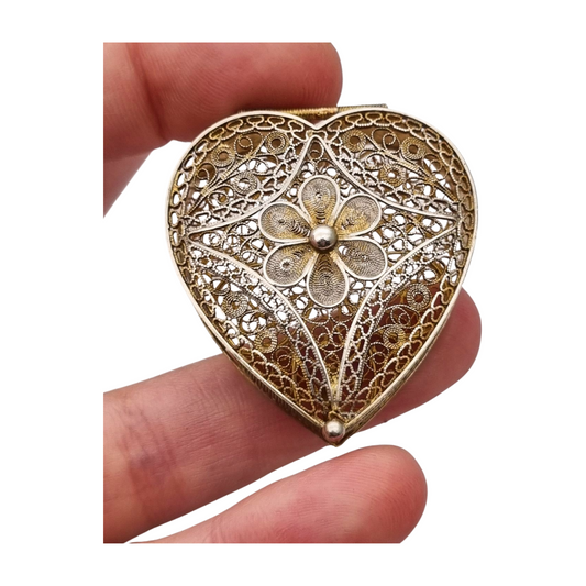 Italian 800 silver box with filigree and heart shape, 1960s-70s.