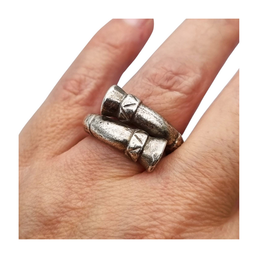 Anillo de plata 800 de Brandimarte Florencia, estilo étnico, acabado rústico, circa 1980