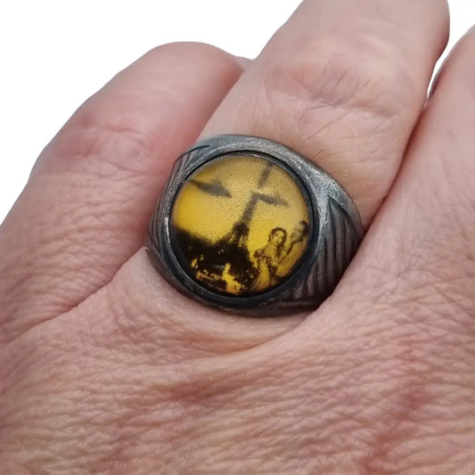 Anillo de winky +dutch con imagen dos enamorados en la torre eiffel parís.