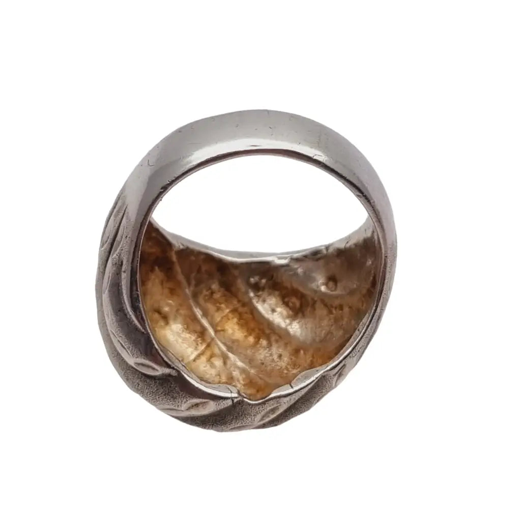 Anillo vintage de plata primera ley acabado texturizado marca sslg.
