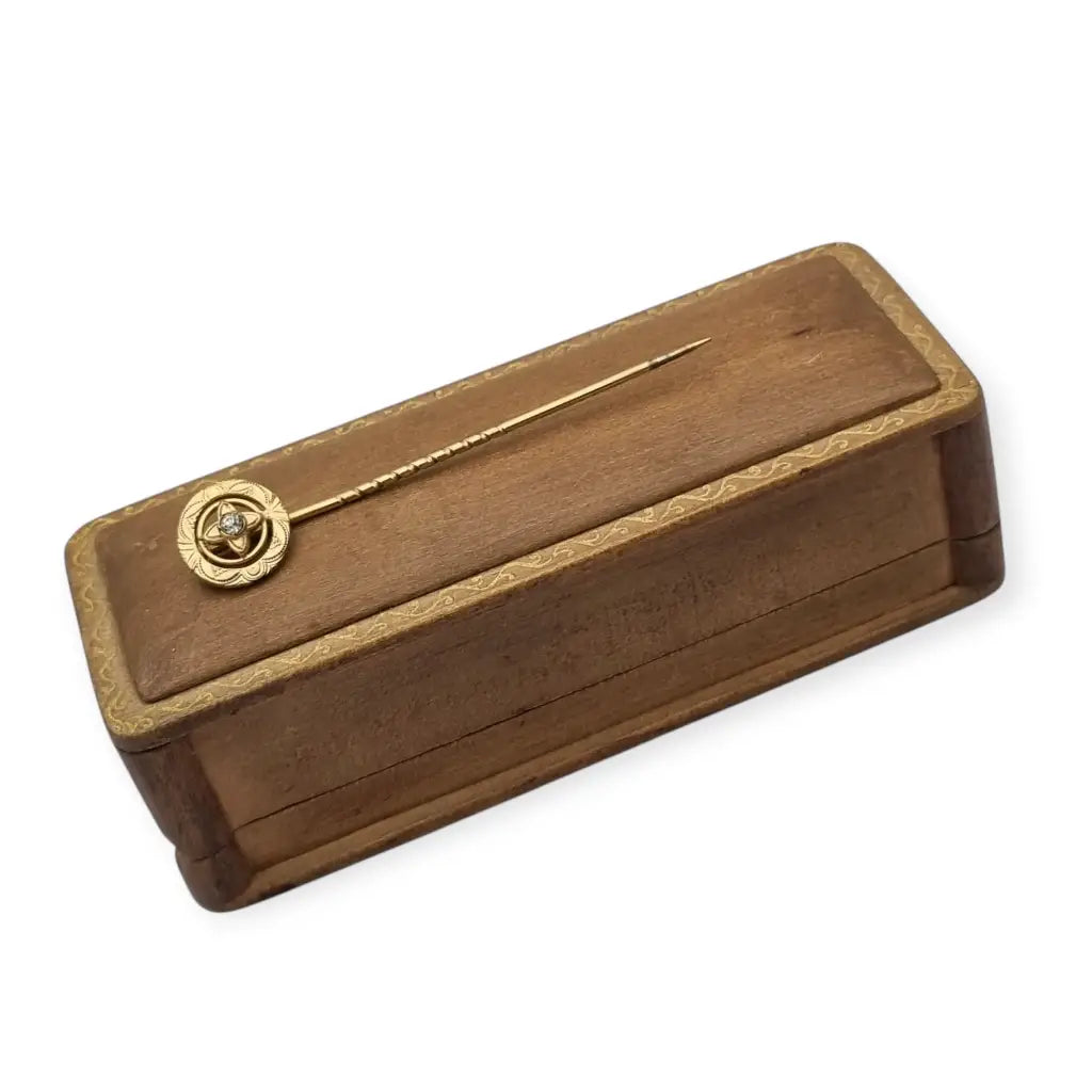 Alfiler de corbata belle Epoque en su caja original Barcelona 1900-1910.