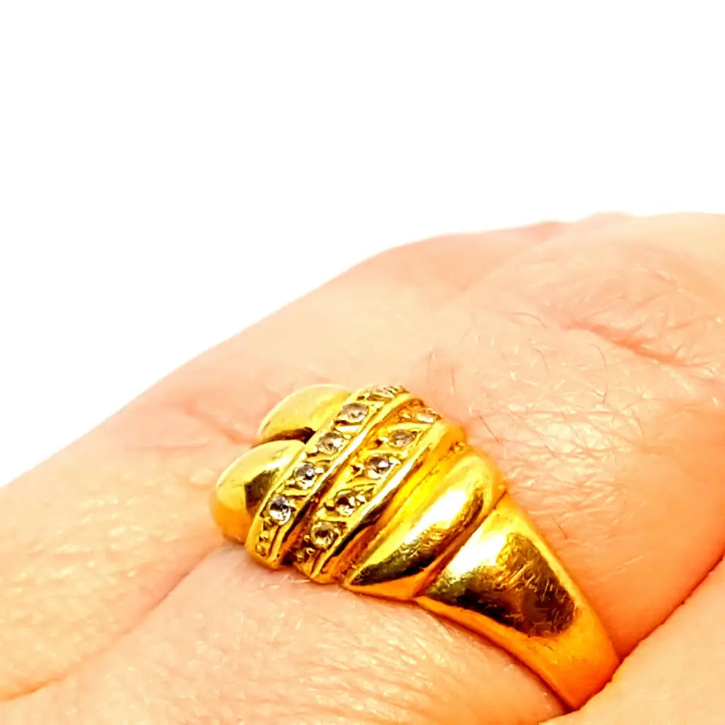 Anillo de oro antiguo. 18 kilates. Circa 1950. Talla 9 3/4.