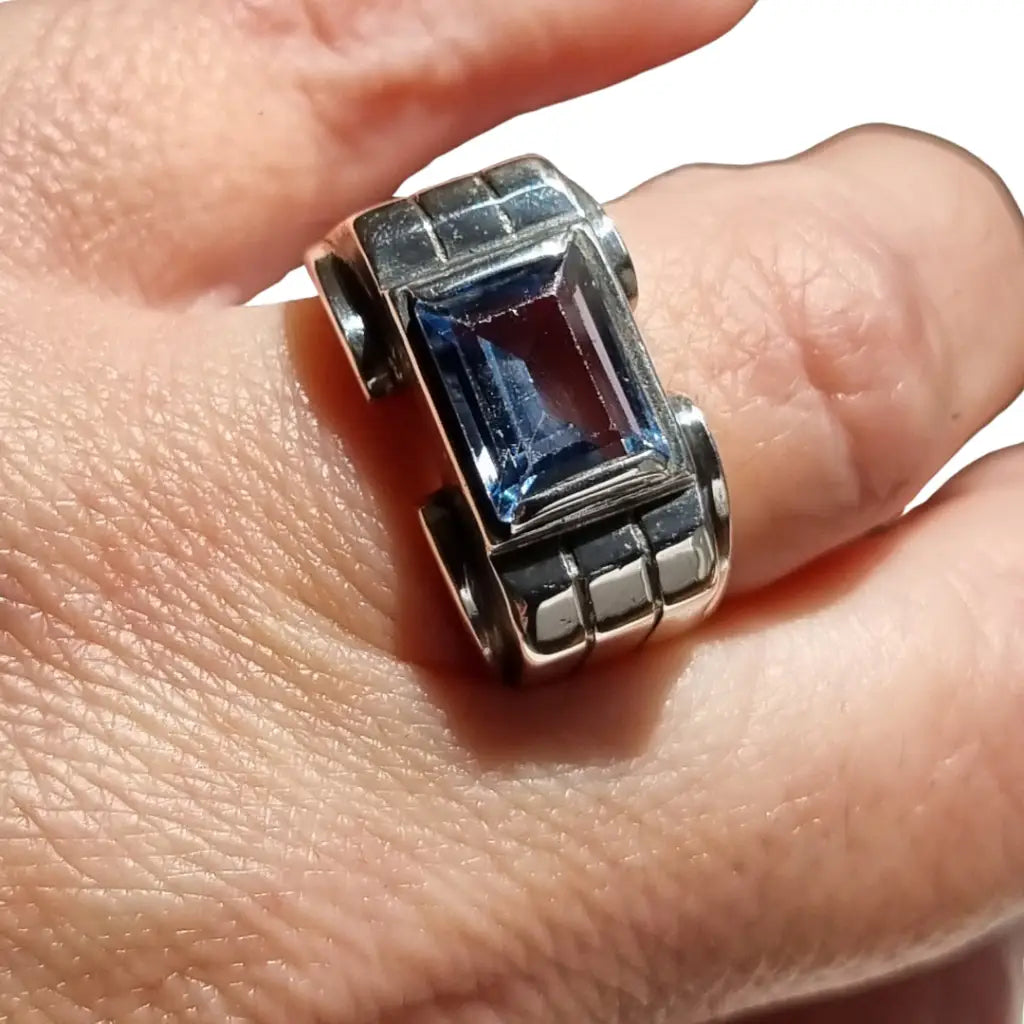 Anillo antiguo Art Déco francés de los años 40-50 en plata maciza con piedra
