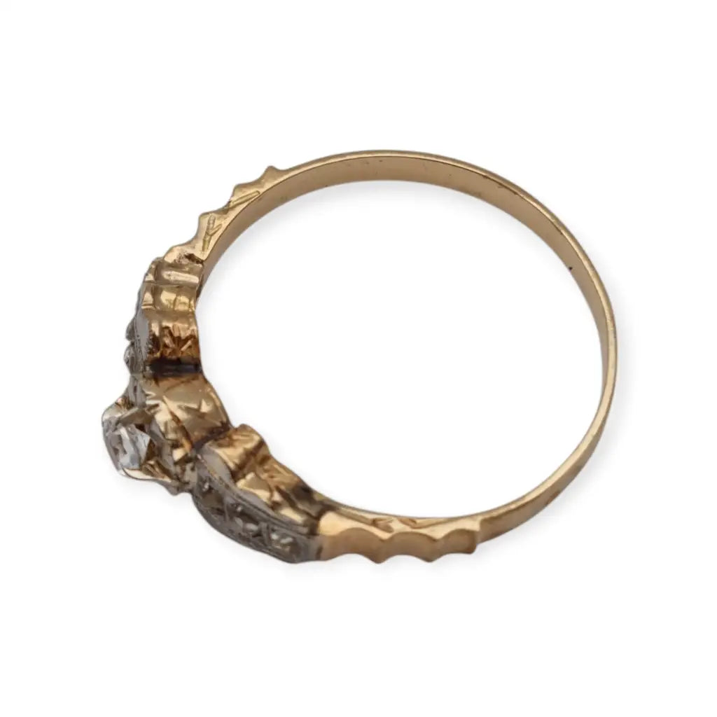 Anillo de oro art déco. 18 kt. Circa 1930. Talla 9 1/2