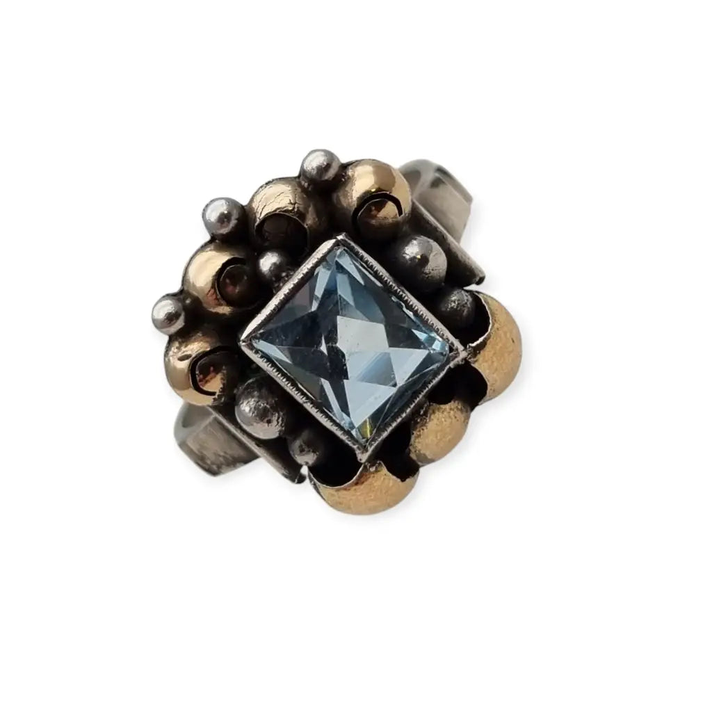 Anillo Art Déco Catalán en Plata y Oro con Aguamarina Simulada. Años 40.