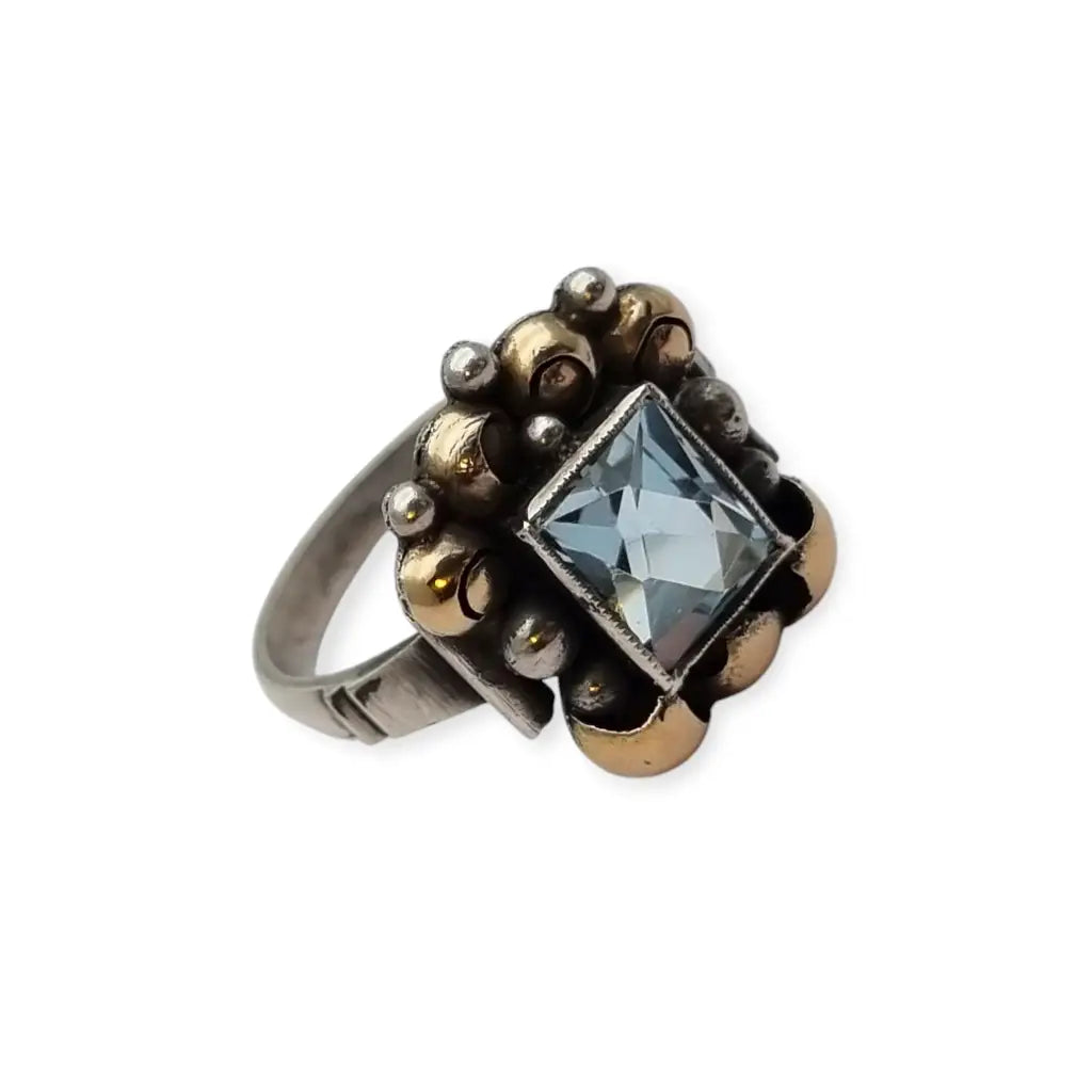 Anillo Art Déco Catalán en Plata y Oro con Aguamarina Simulada. Años 40.