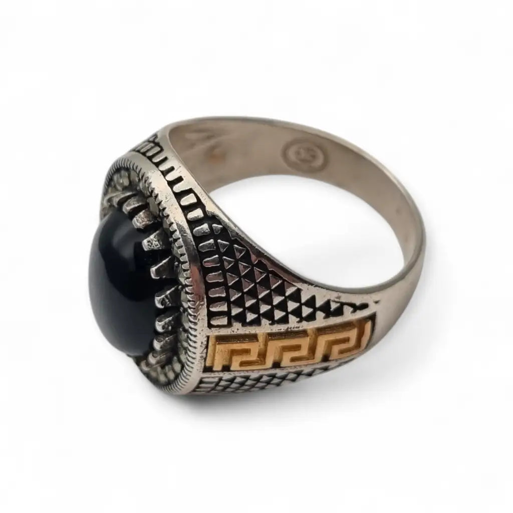 Anillo de hombre vintage en plata 925 con ónix negro cabujón y detalles greca