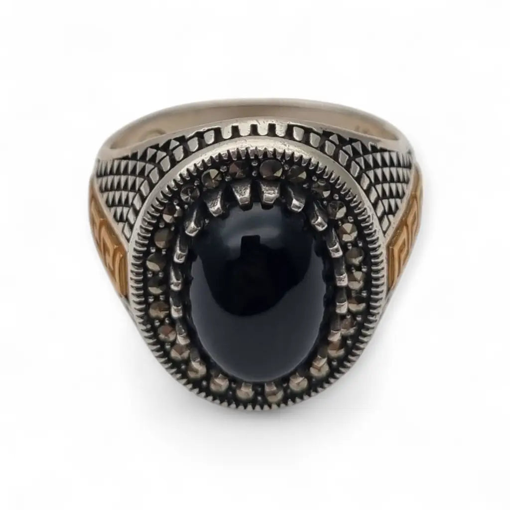 Anillo de hombre vintage en plata 925 con ónix negro cabujón y detalles greca