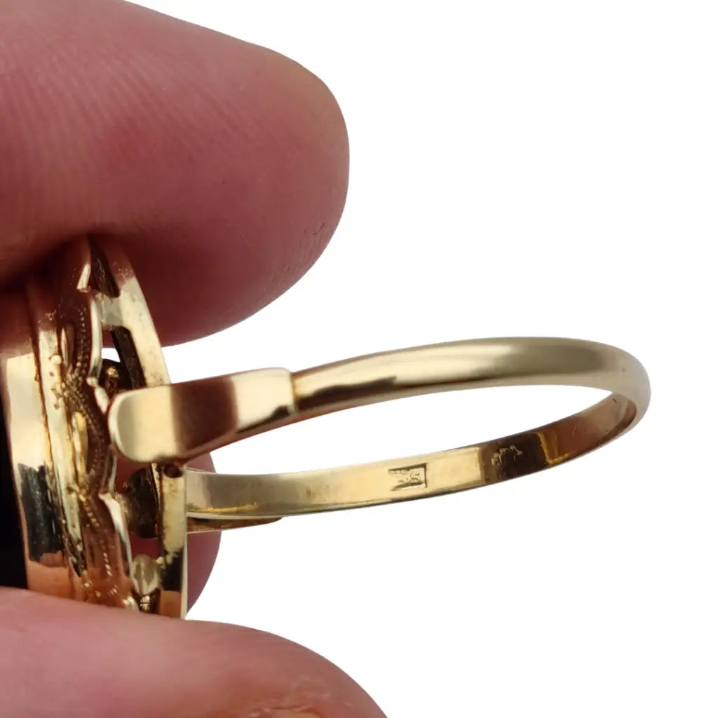 Anillo de granate rojo y oro. oro 14 kt granates. Circa 1950