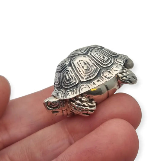 Antigua caja tortuga de plata esterlina miniauras colección Siglo XX.