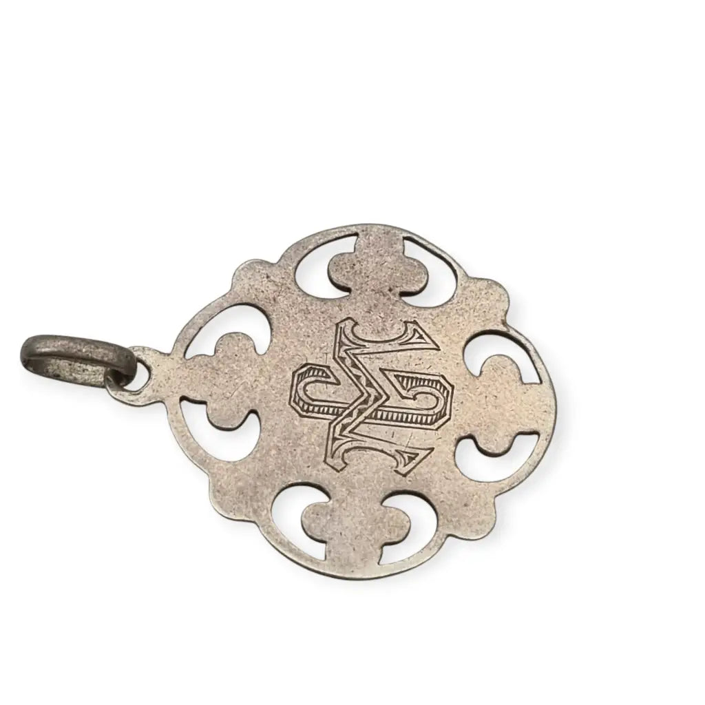 Antiguo colgante religioso en plata y dorado cáliz eucarístico circa 1900.