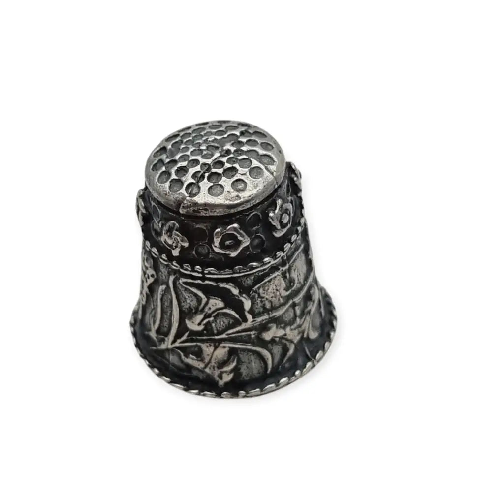 Antiguo Dedal de Plata con Mariposa y Flores Siemens Coleccionismo.