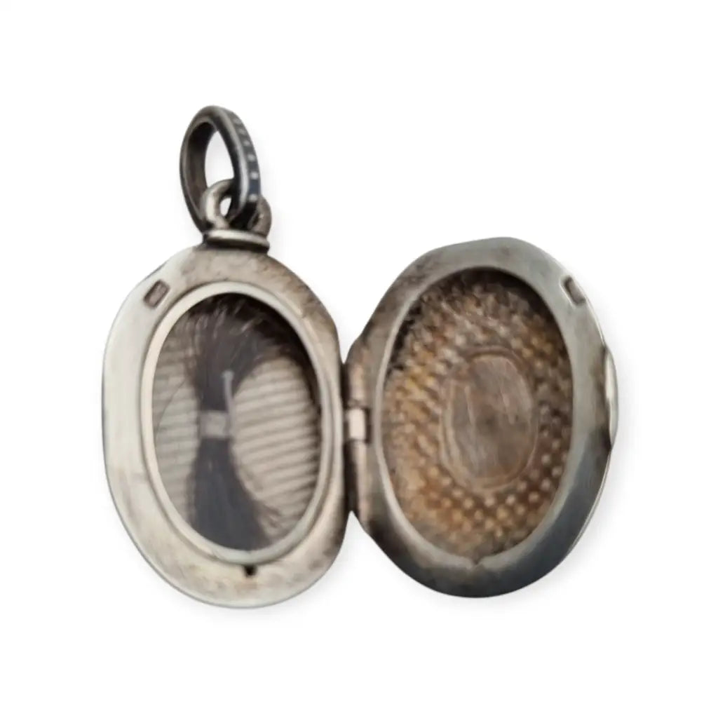 Antiguo guardapelo de plata niel ovalado victoriano M&S alrededor 1880