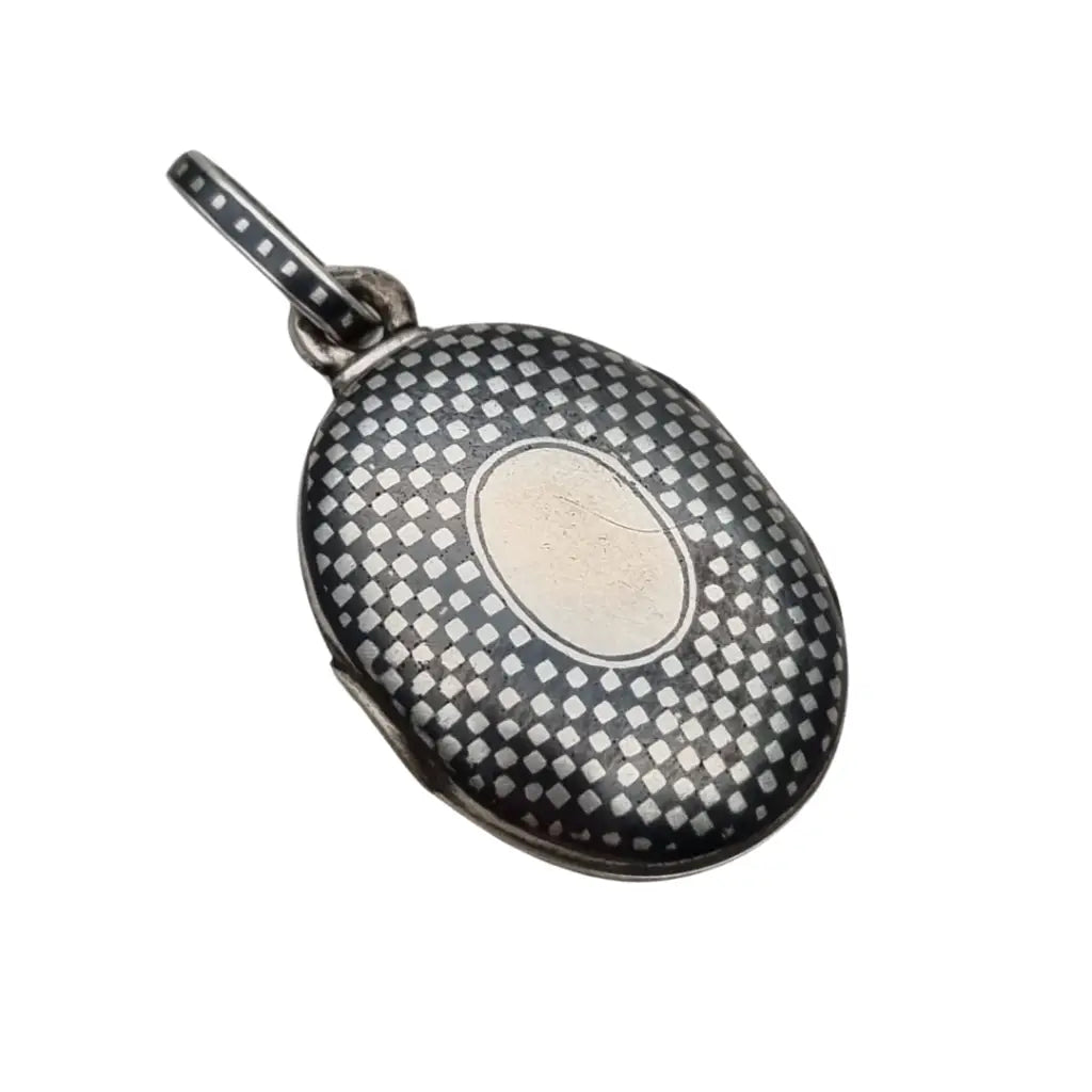 Antiguo guardapelo de plata niel ovalado victoriano M&S alrededor 1880