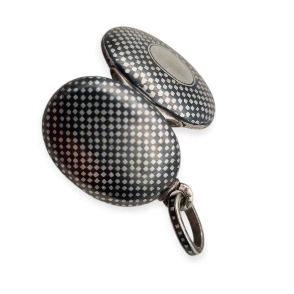 Antiguo guardapelo de plata niel ovalado victoriano M&S alrededor 1880