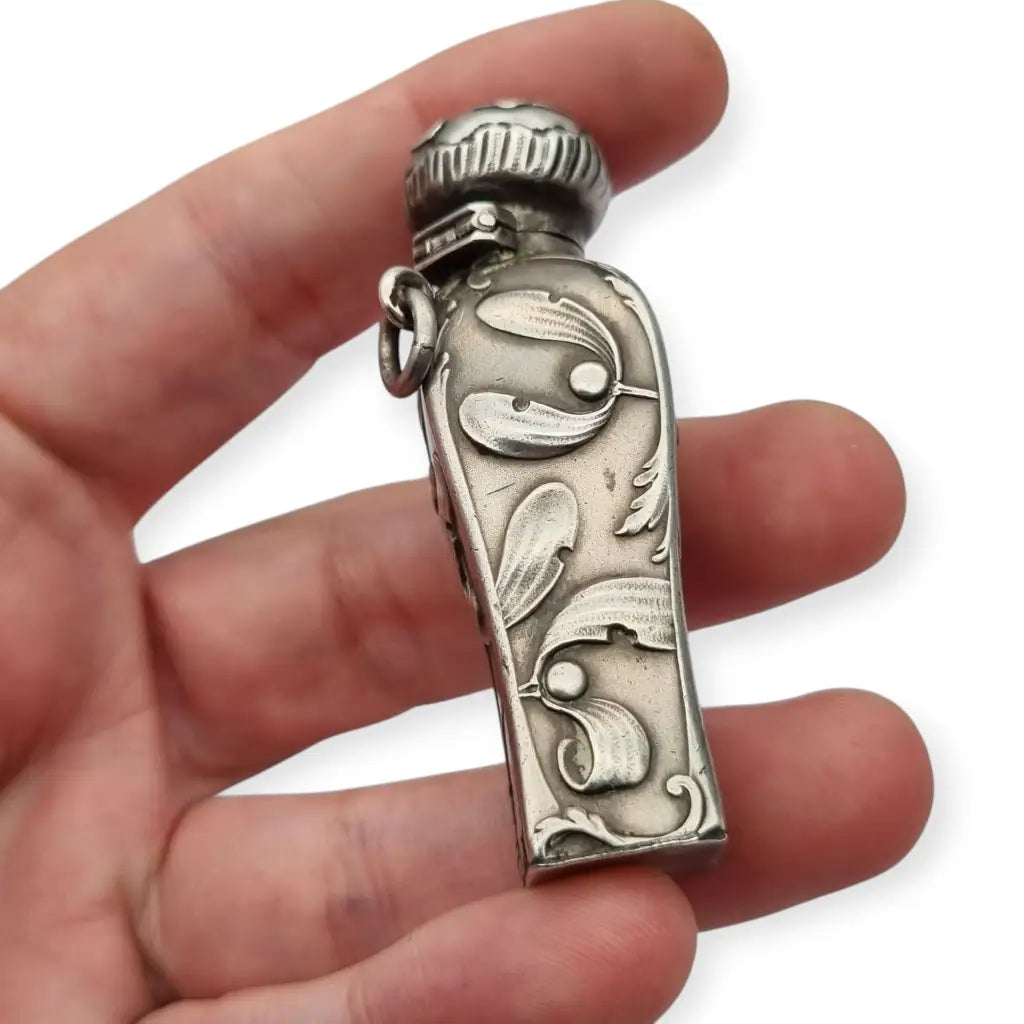 Antiguo perfumero de plata Art Nouveau Francia circa 1900 para coleccionistas.