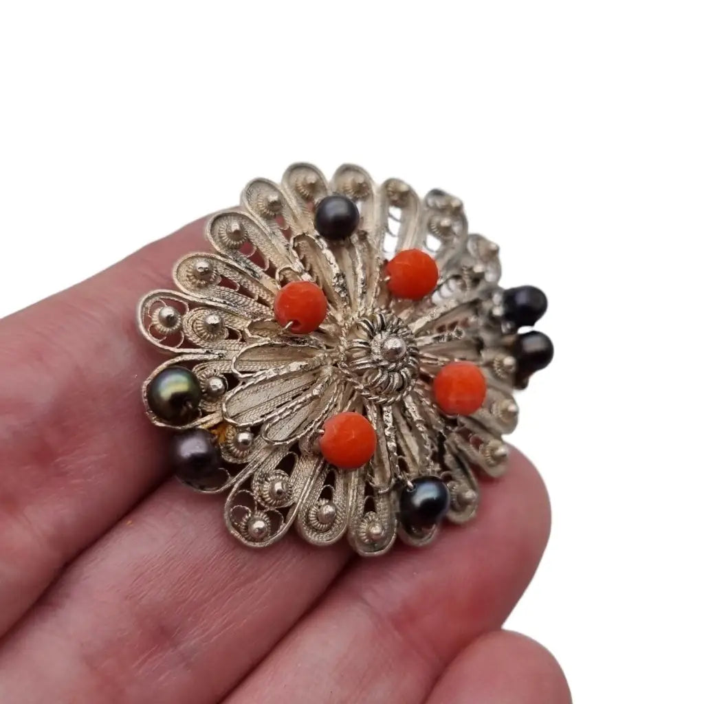 Broche de filigrana broche coral plateado joyería perlas negras para mujer