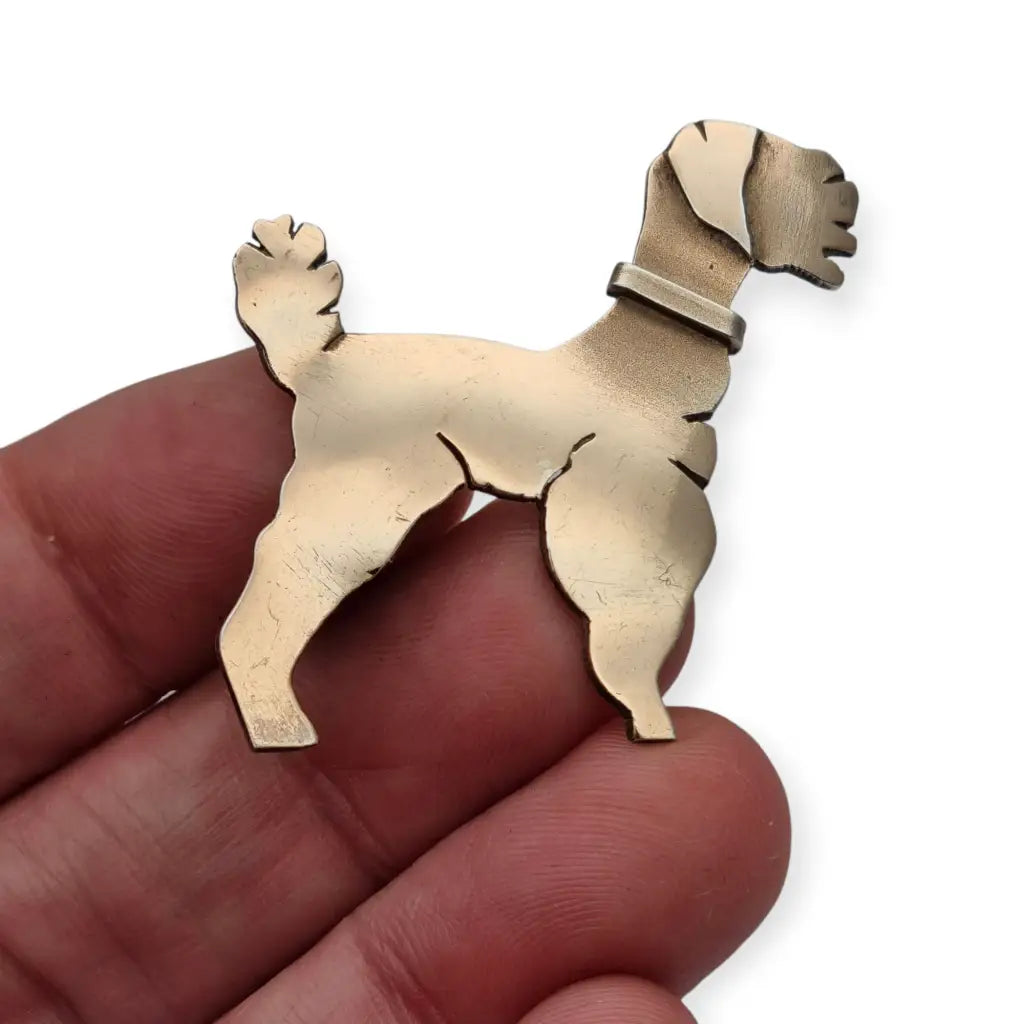 Broche de perro Art Déco en plata dorada 1940-1950 joyería antigua animales.