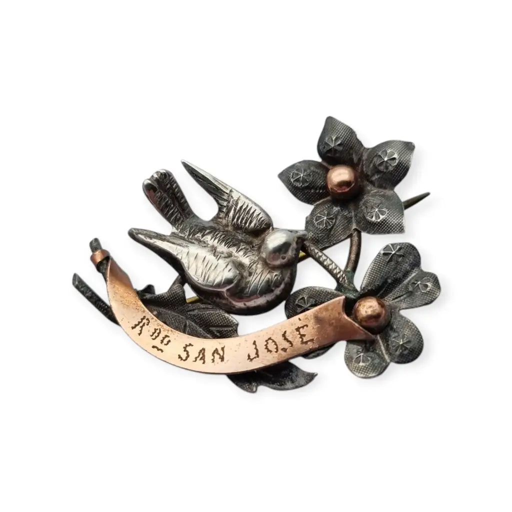 Broche Victoriano de Golondrina y Flores en Plata Oro ’Recuerdo San José’.