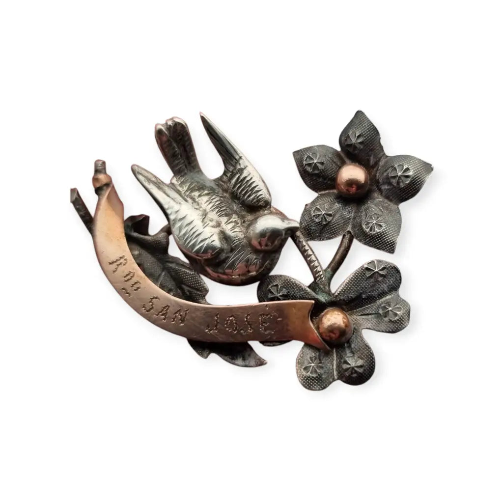 Broche Victoriano de Golondrina y Flores en Plata Oro ’Recuerdo San José’.