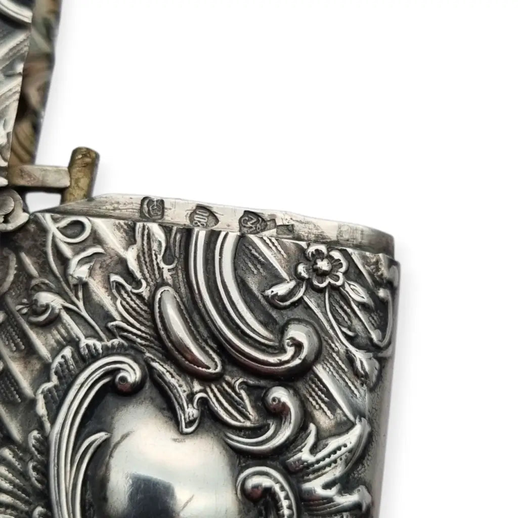 Caja antigua Vesta Art Nouveau en plata 800 repujada alemana sello Luna