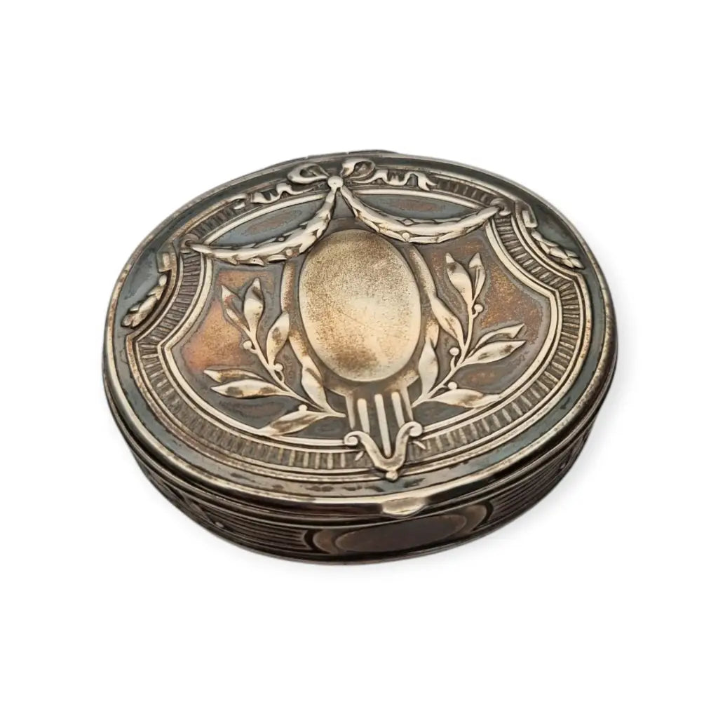 Caja Art Nouveau inglesa de plata ley importada ovalada y grabada Londres