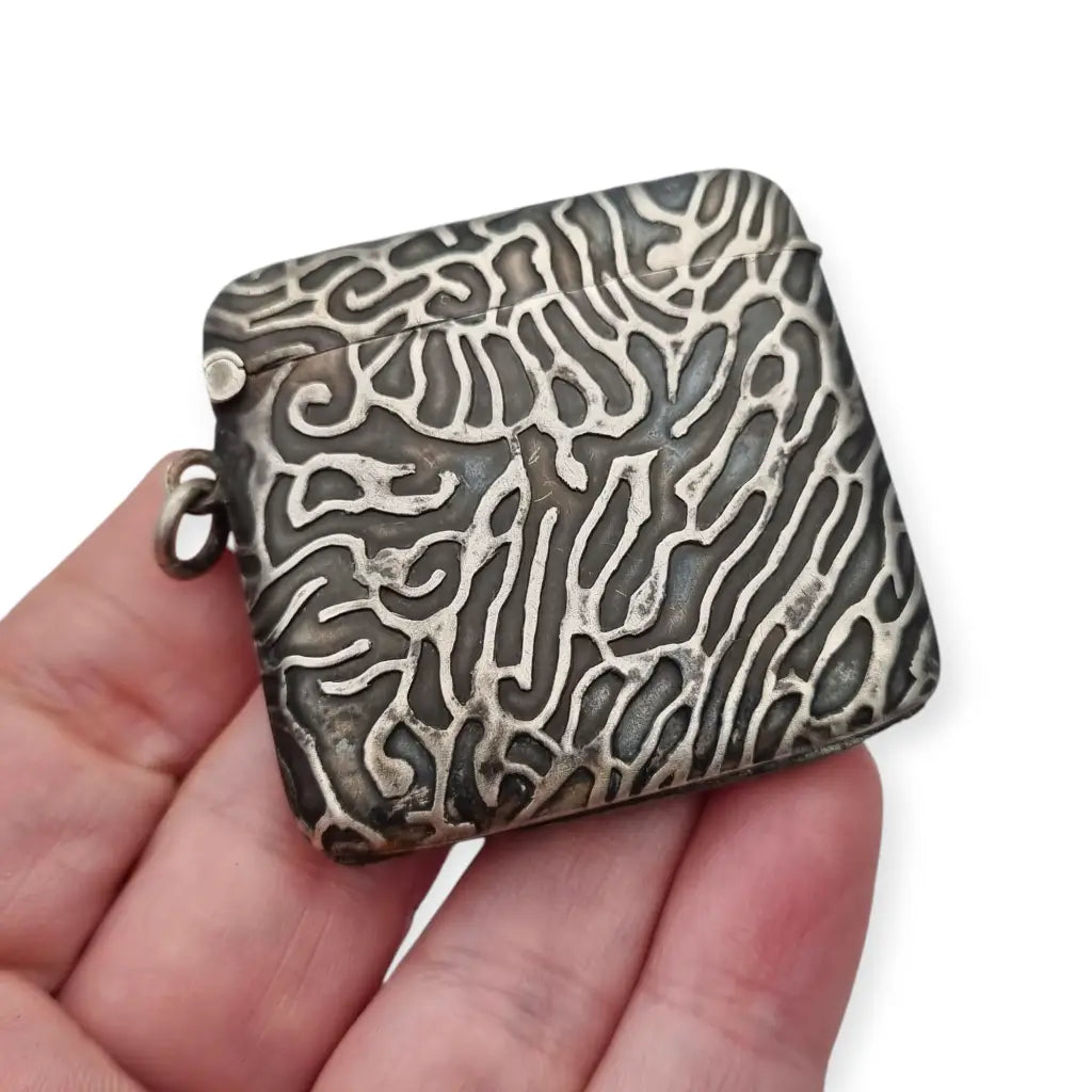 Caja de cerillas antigua Art Nouveau en plata alemana 800 para una chatelaine