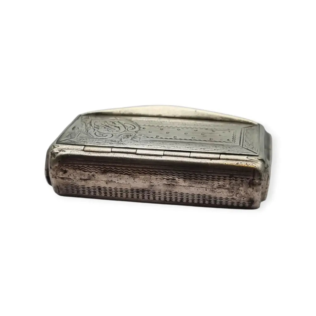 Caja de rapé antigua francesa en plata grabada con monograma y bisagra Circa