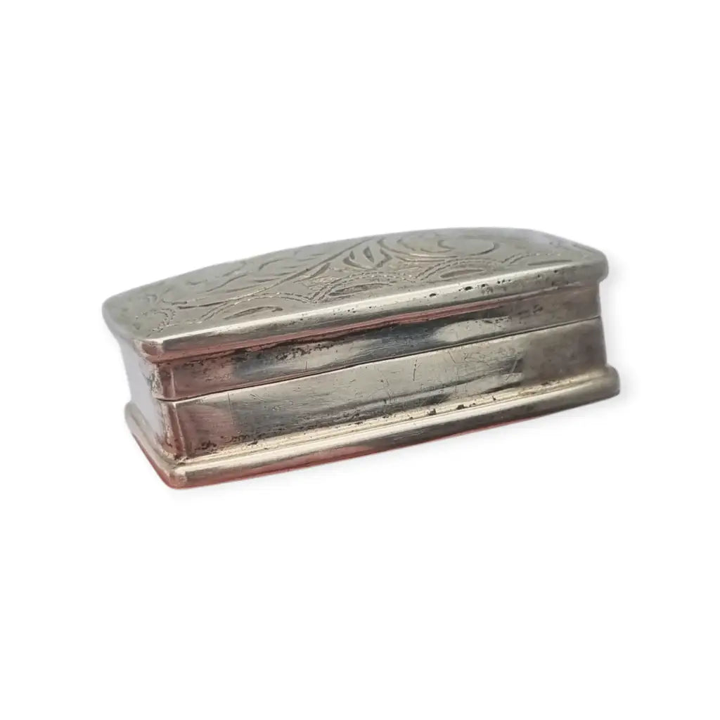 Caja rectangular de plata 925 grabada a mano pastillero vintage circa 1990.