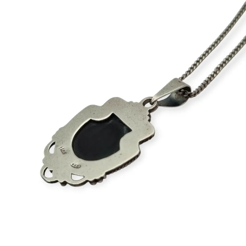 Colgante vintage de vieira jacobea en piedra negra y plata 925 Camino