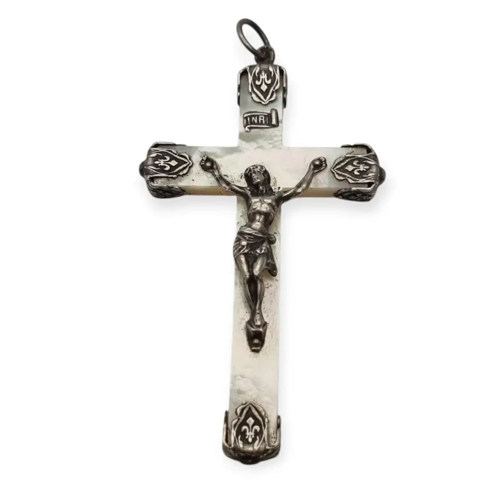 Cruz antigua de nácar con Cristo en plata y flor lis colgante religioso