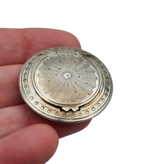 Estuche arte deco pequeño vintage para rubor grabado en plata años 20.