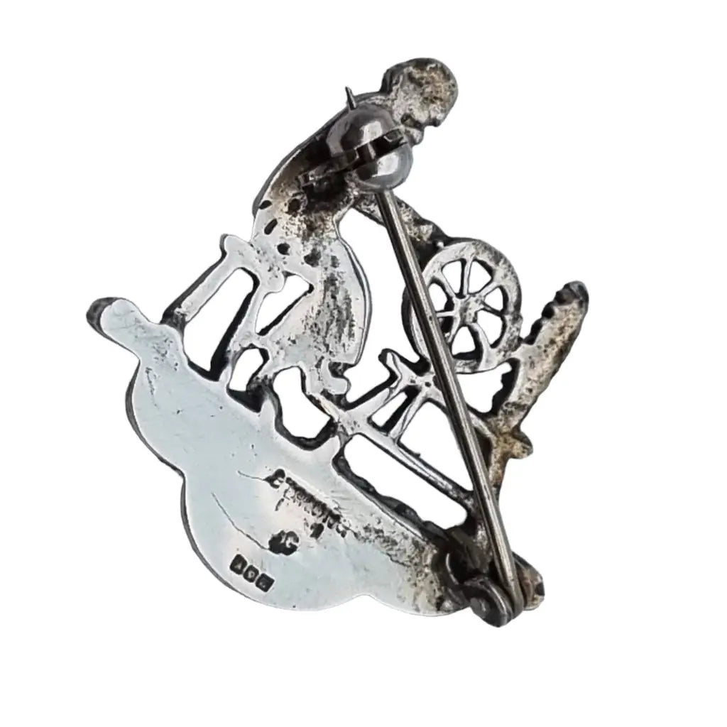 Dama galesa y rueca plata de ley alfiler pequeño regalos para coleccionistas.