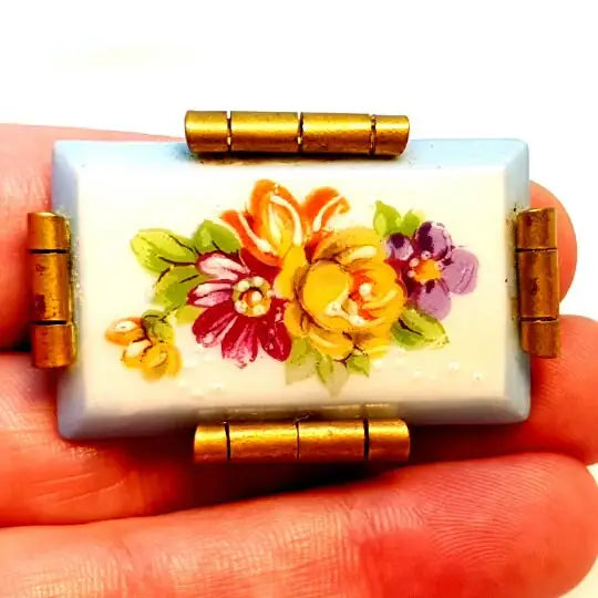 Broche francés vintage de limoges joyería francesa para mujer. Circa 1920.