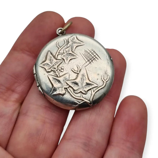 Guardapelo antiguo en plata 800 con hojas de hiedra Art Nouveau Ideal regalos.