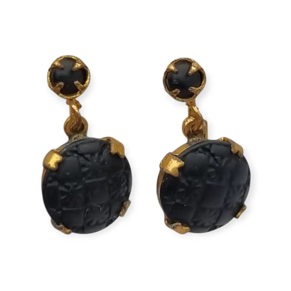 Pendientes antiguos de luto en metal dorado con detalles negro grabados