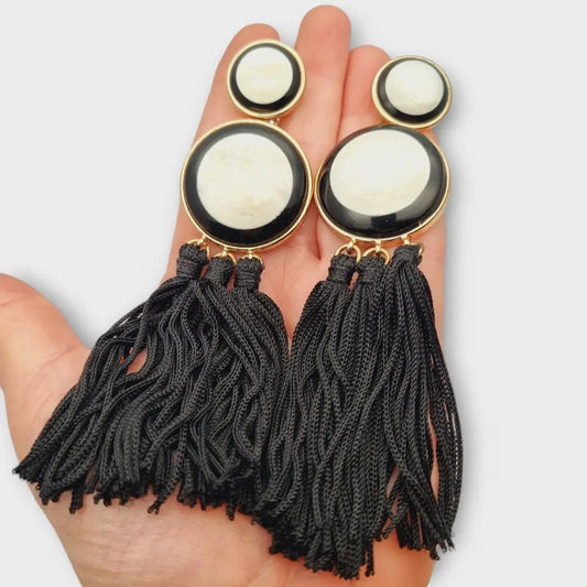 Pendientes colgantes vintage joyas en blanco y negro con flecos glam rock