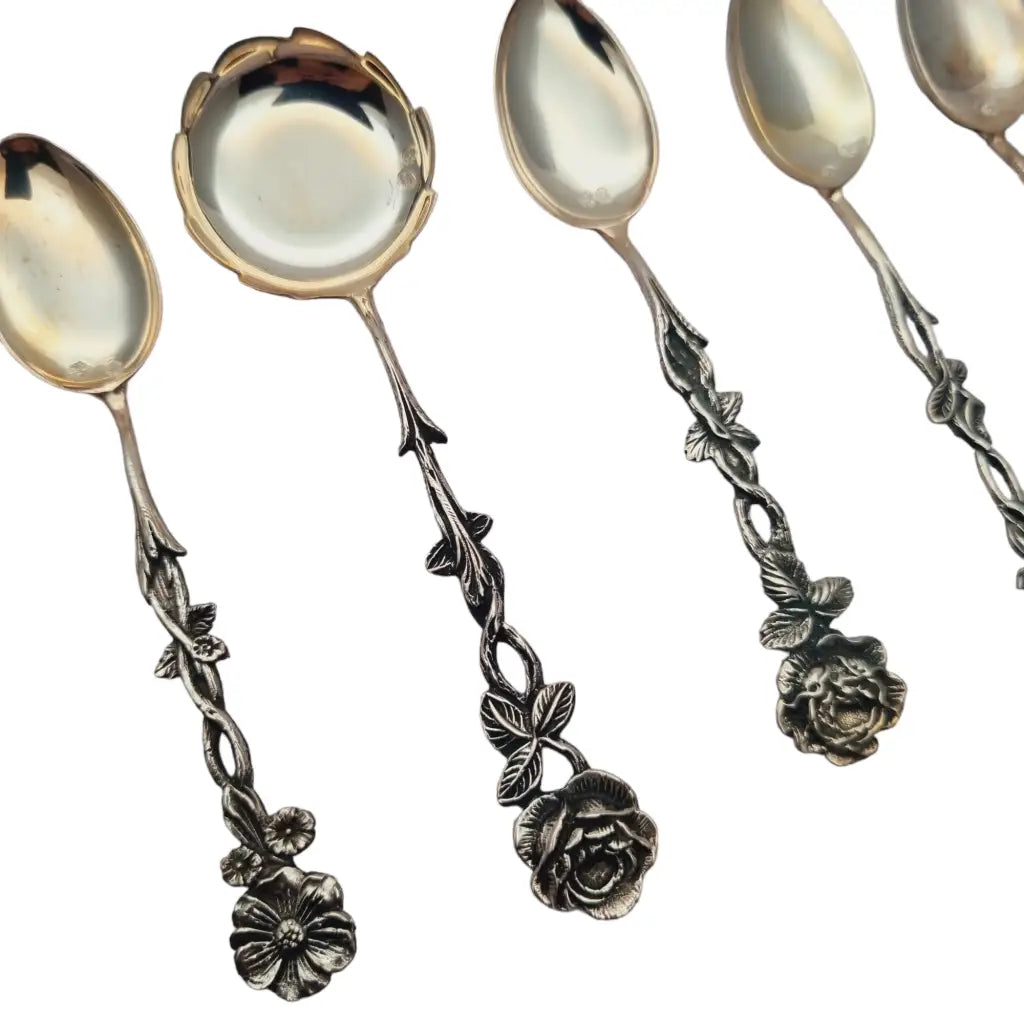 Set de cucharas antiguas plata decoradas con flores menaje vintage.