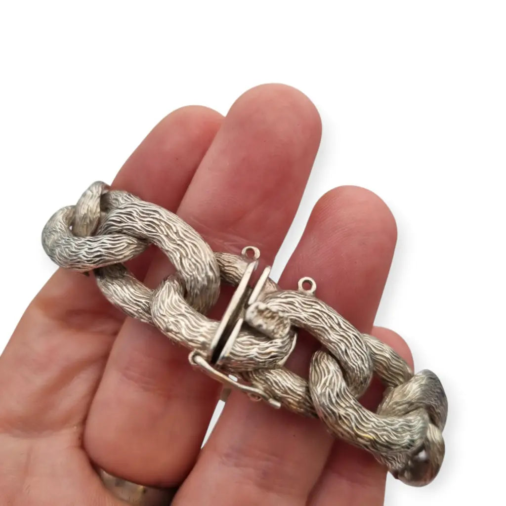 Pulsera vintage brutalista con eslabones texturizados en plata 925 circa
