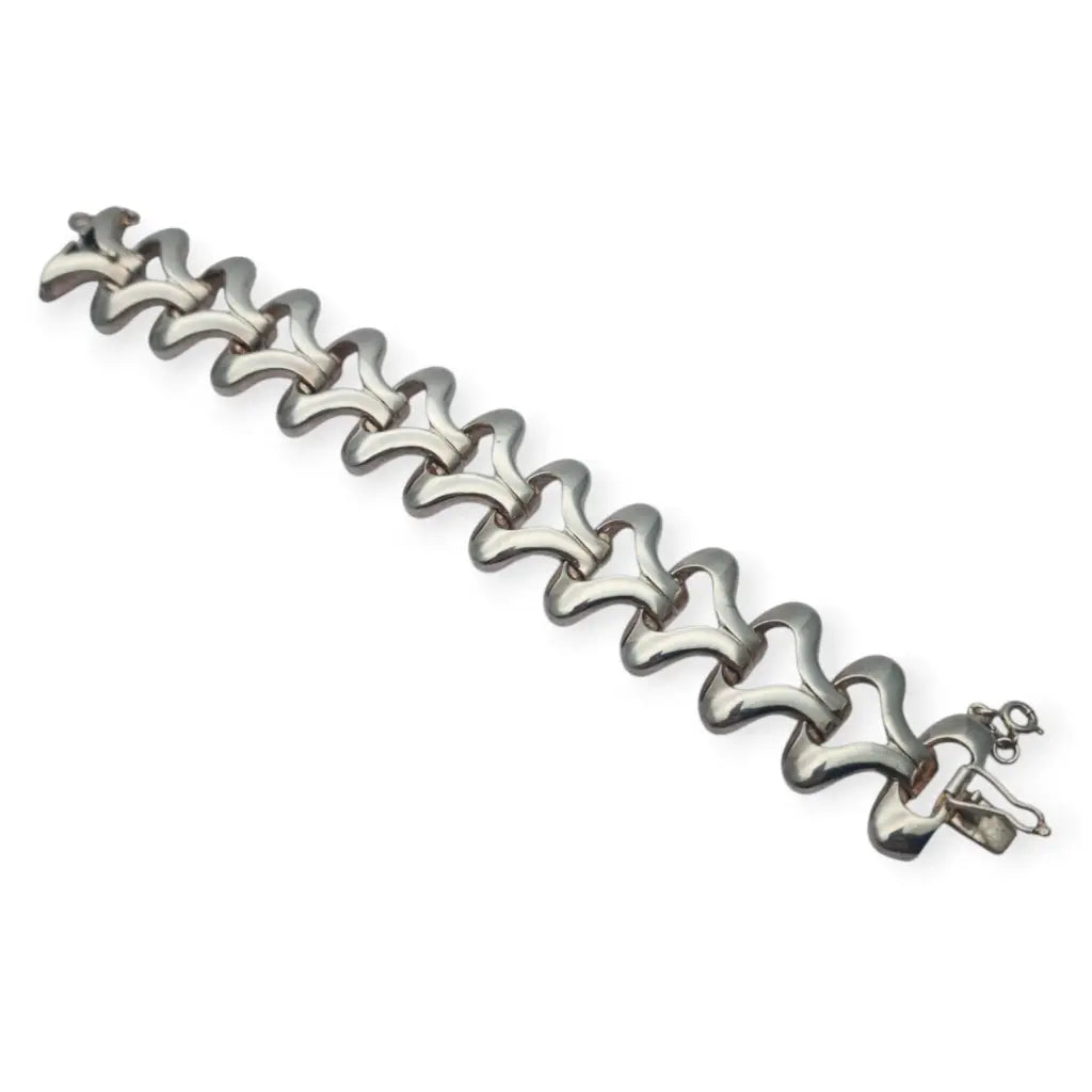 Pulsera vintage de plata para mujer circa 1970 con eslabones articulados