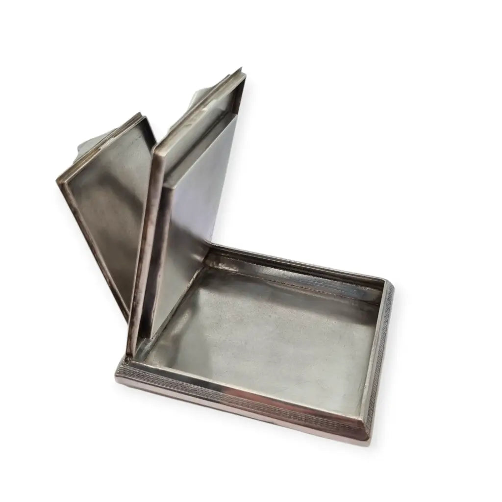 Rara pitillera Art Déco en plata 925 con cerillero integrado y piedra azul