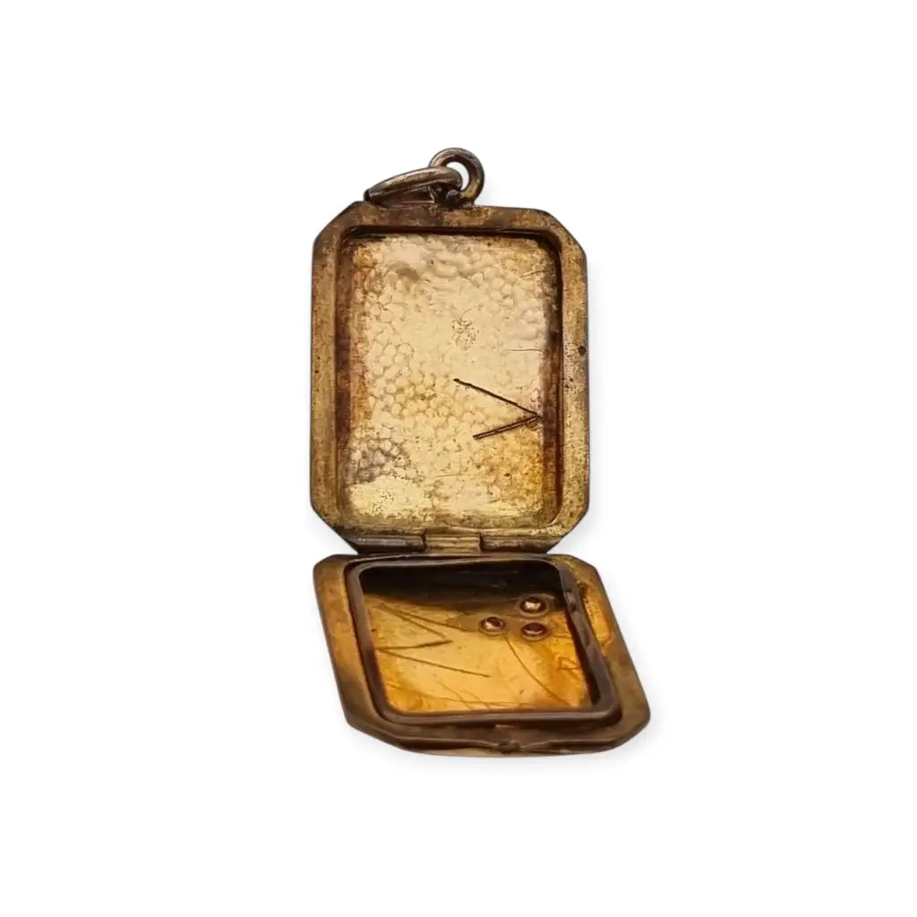 Relicario Art Déco gold filled con trébol de rubíes sintéticos colgante
