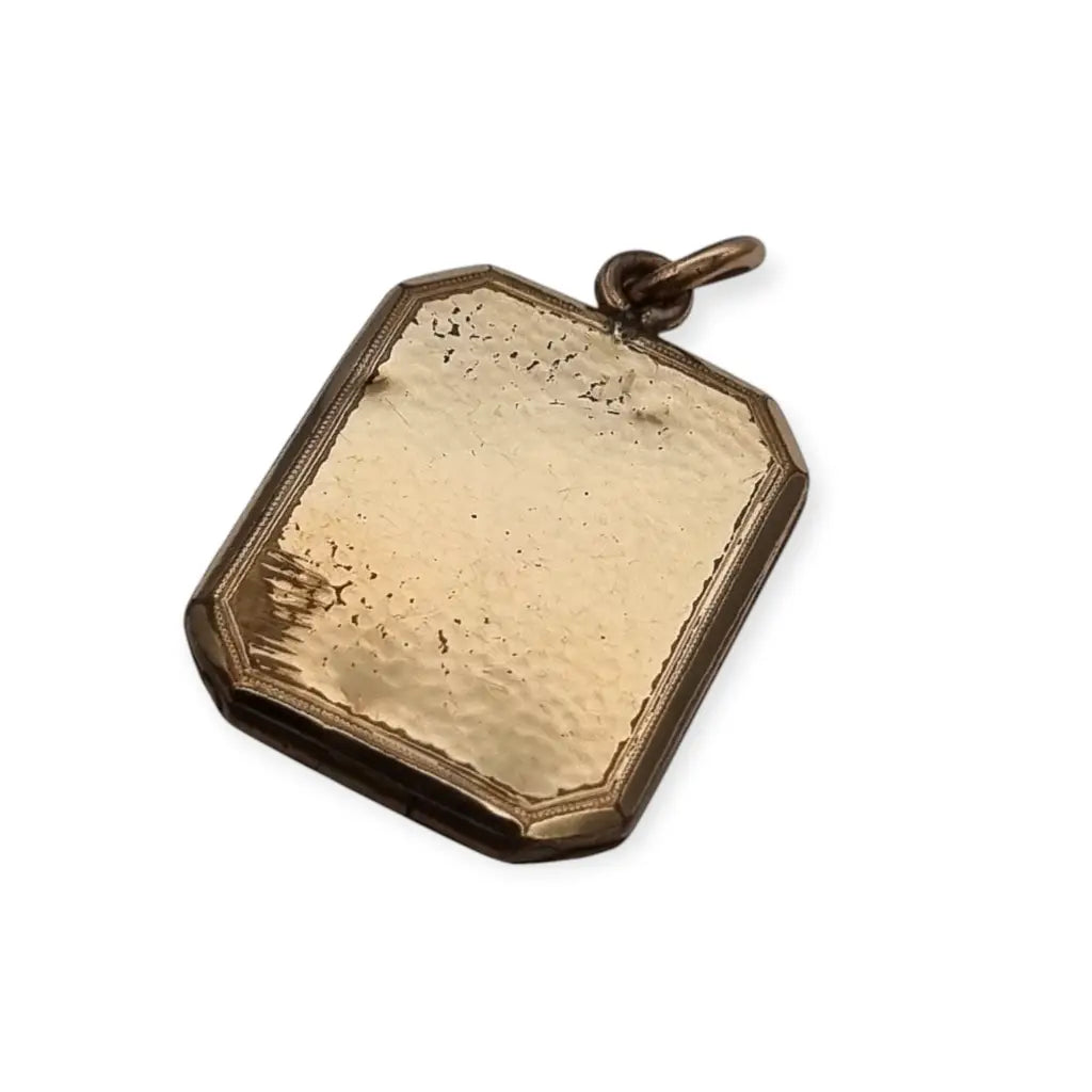 Relicario Art Déco gold filled con trébol de rubíes sintéticos colgante