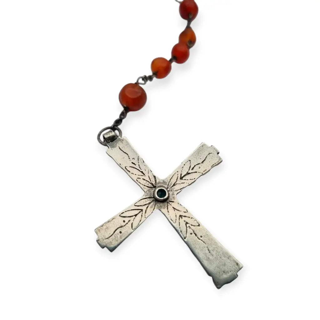 Rosario antiguo de plata y esmalte con cuentas cornalina Siglo XX.