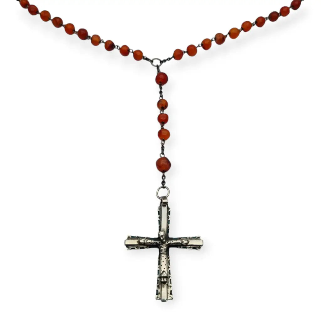 Rosario antiguo de plata y esmalte con cuentas cornalina Siglo XX.