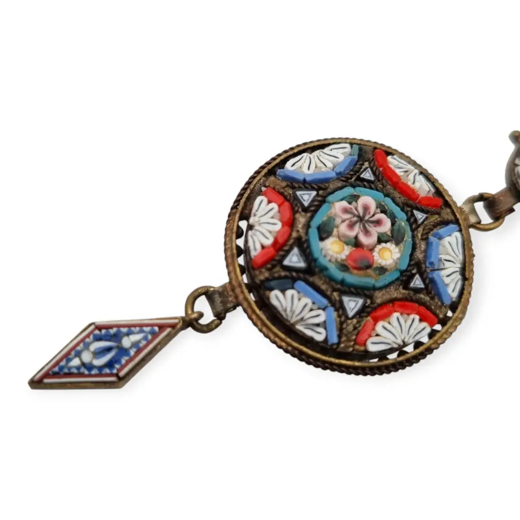 Colgante Vintage Italiano de Micromosaico Floral y Metal Dorado marca CD 1940.