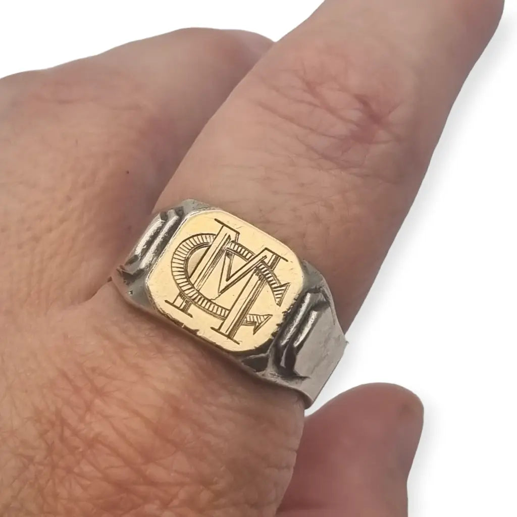 Art Deco signet ring in silver and gold views for men 1940 gifts