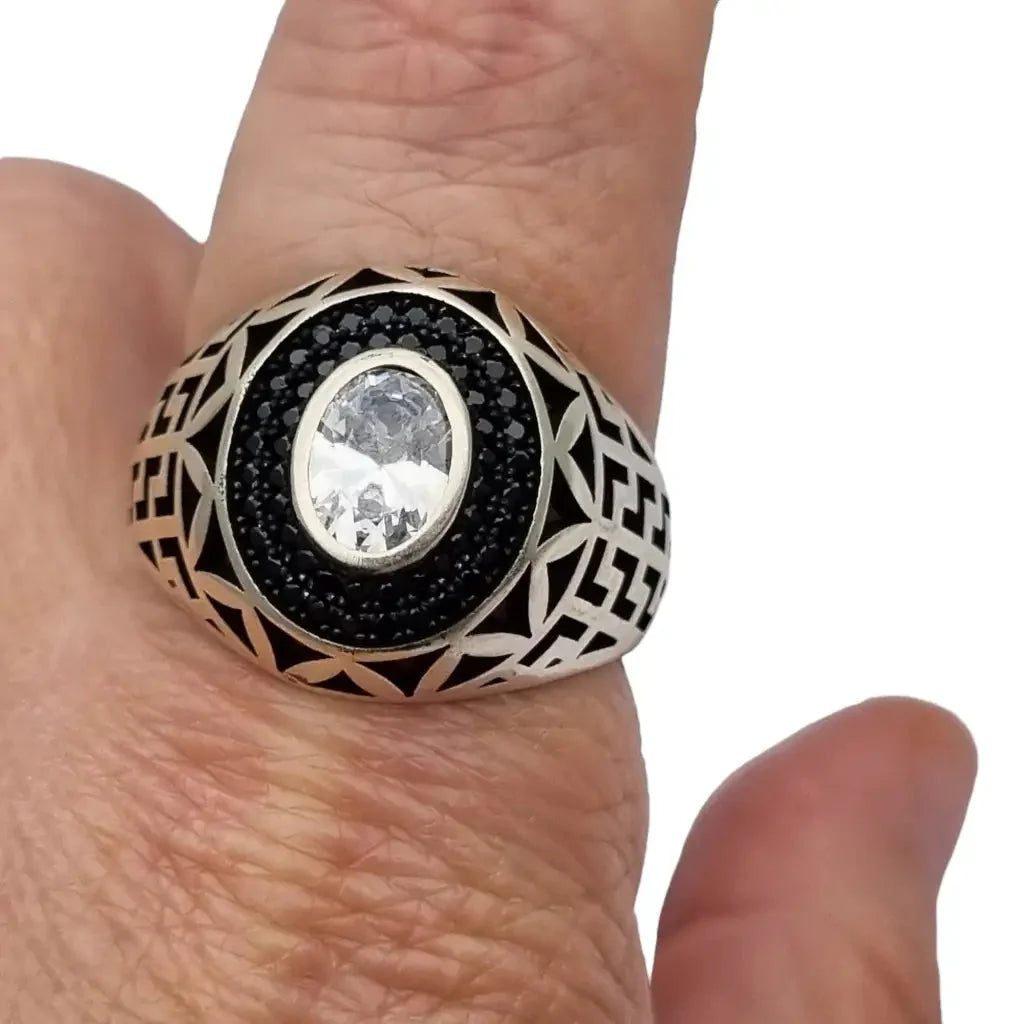 Elegante anillo de plata para hombre piedras brillantes en blanco