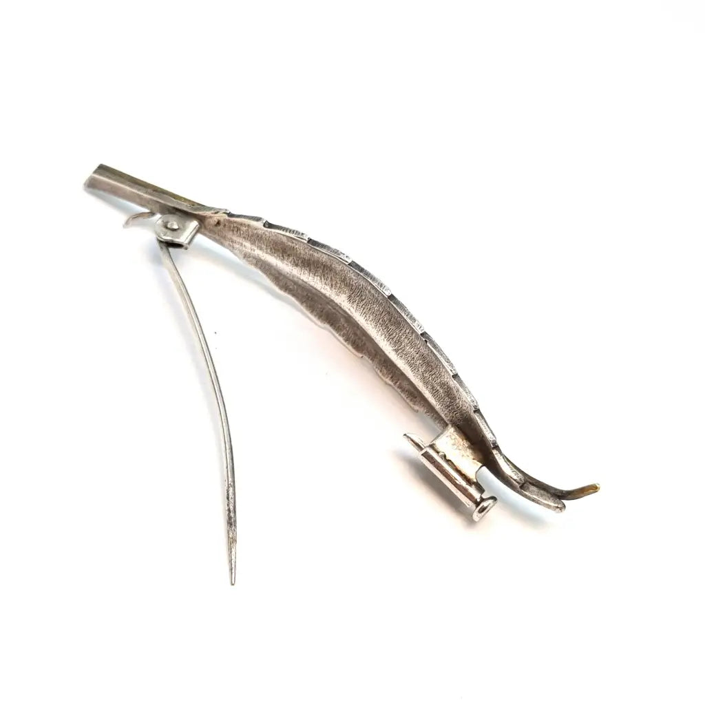 Broche de hoja art déco plata y oro.Circa 1940. Joyería antigua vintage.