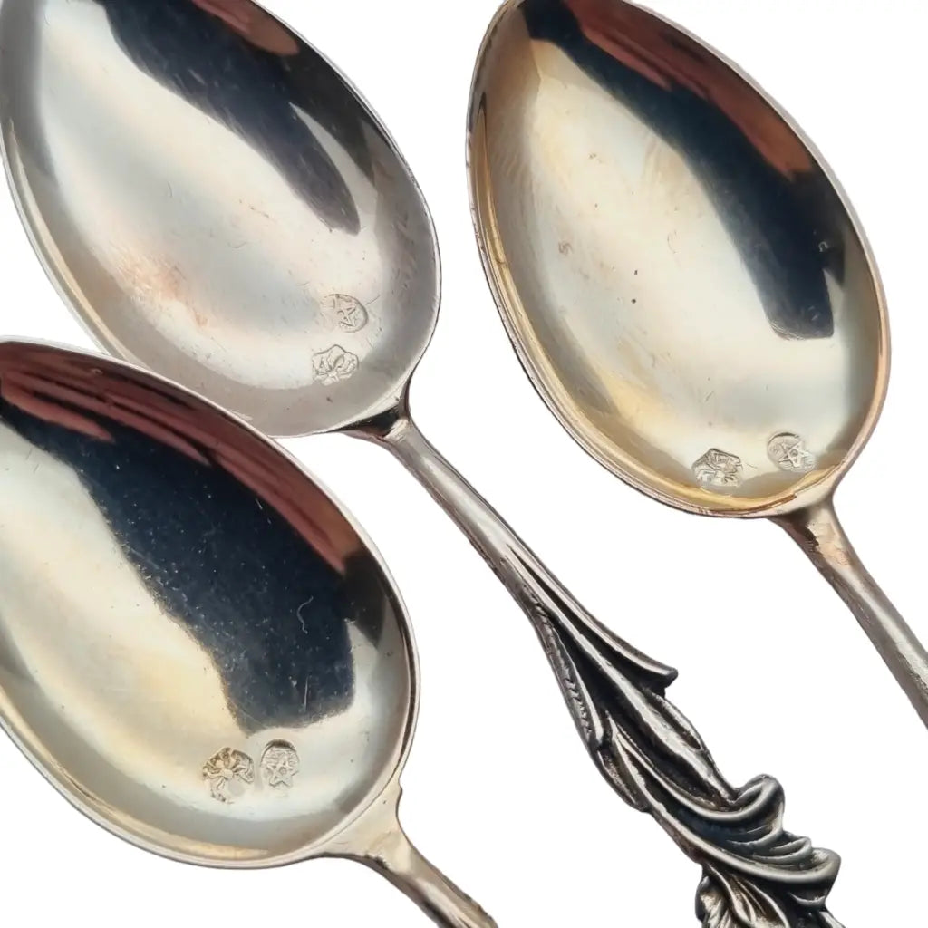 Set de cucharas antiguas plata decoradas con flores menaje vintage.